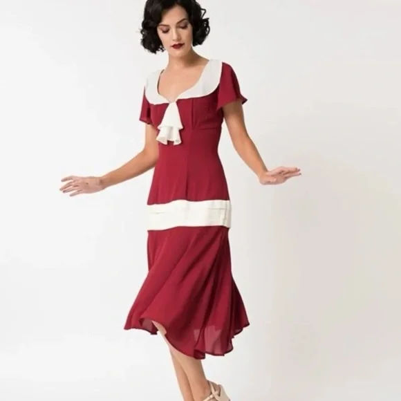 Unique Vintage 1920s Burgundy & Pink Wilshire Flapper Day Dress
Medium (6-8) - Picture 6 of 12